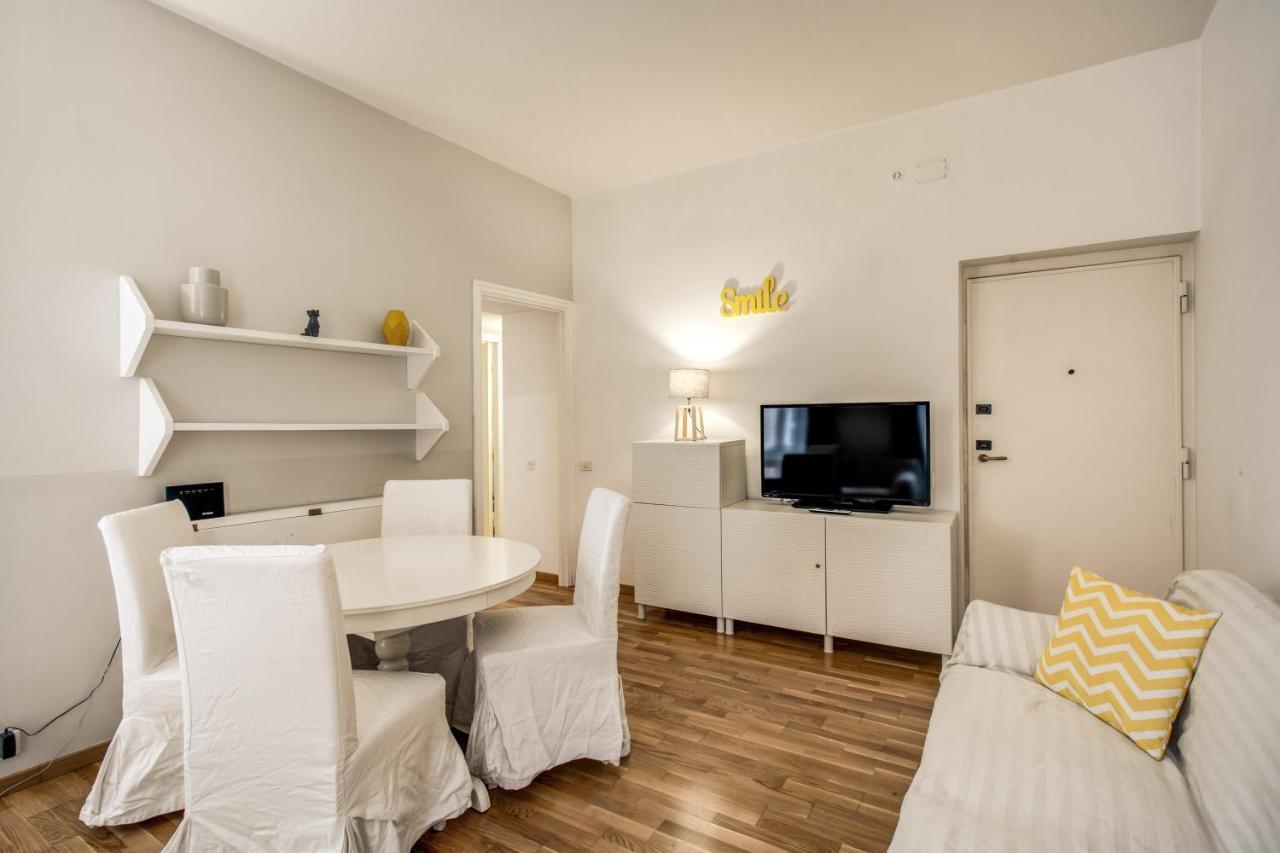 Family Room In Via Del Corso Central Rome Exterior photo