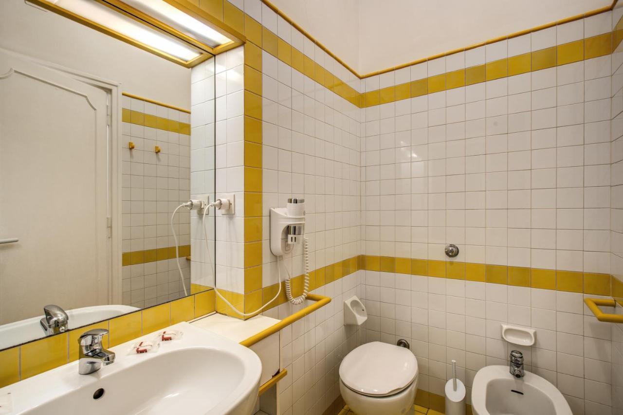 Family Room In Via Del Corso Central Rome Exterior photo